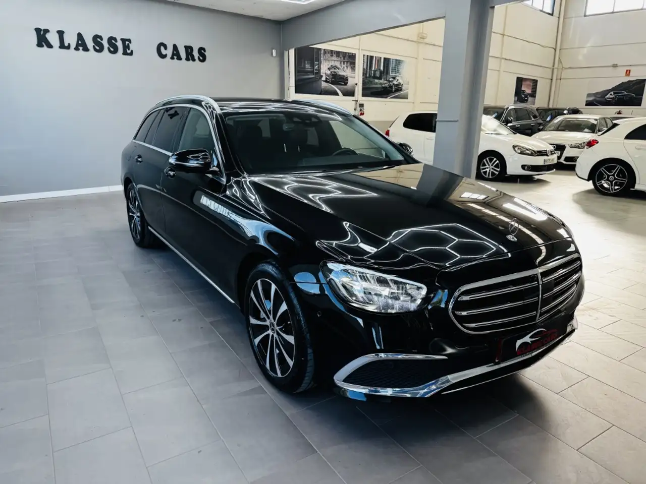 Mercedes-Benz E 300 Estate de — photo 1 of 40