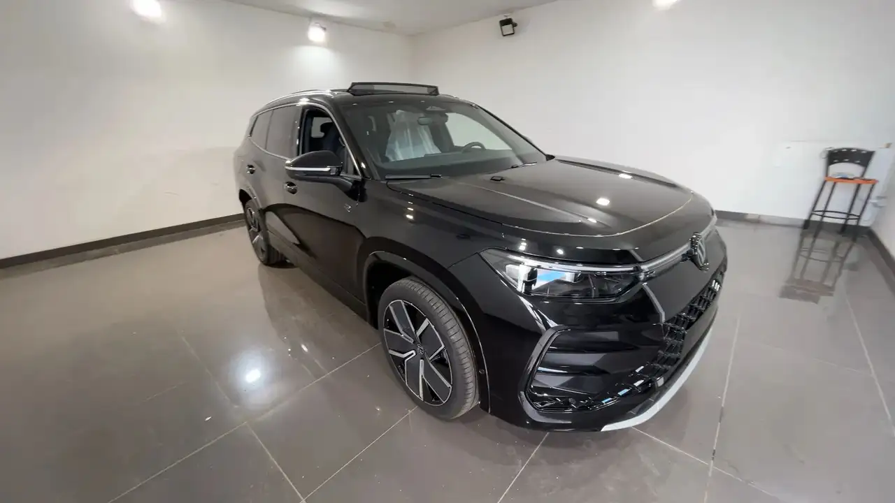 Volkswagen Tayron Tayron 1.5 etsi R-Line Plus 150cv dsg 7p — photo 1 of 21