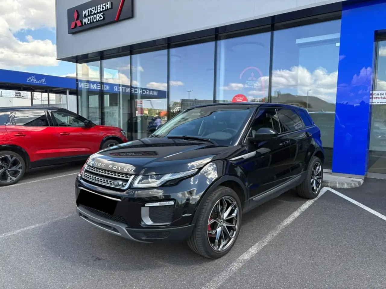 Land Rover Range Rover Evoque SE 2.0TDCi — photo 1 of 14