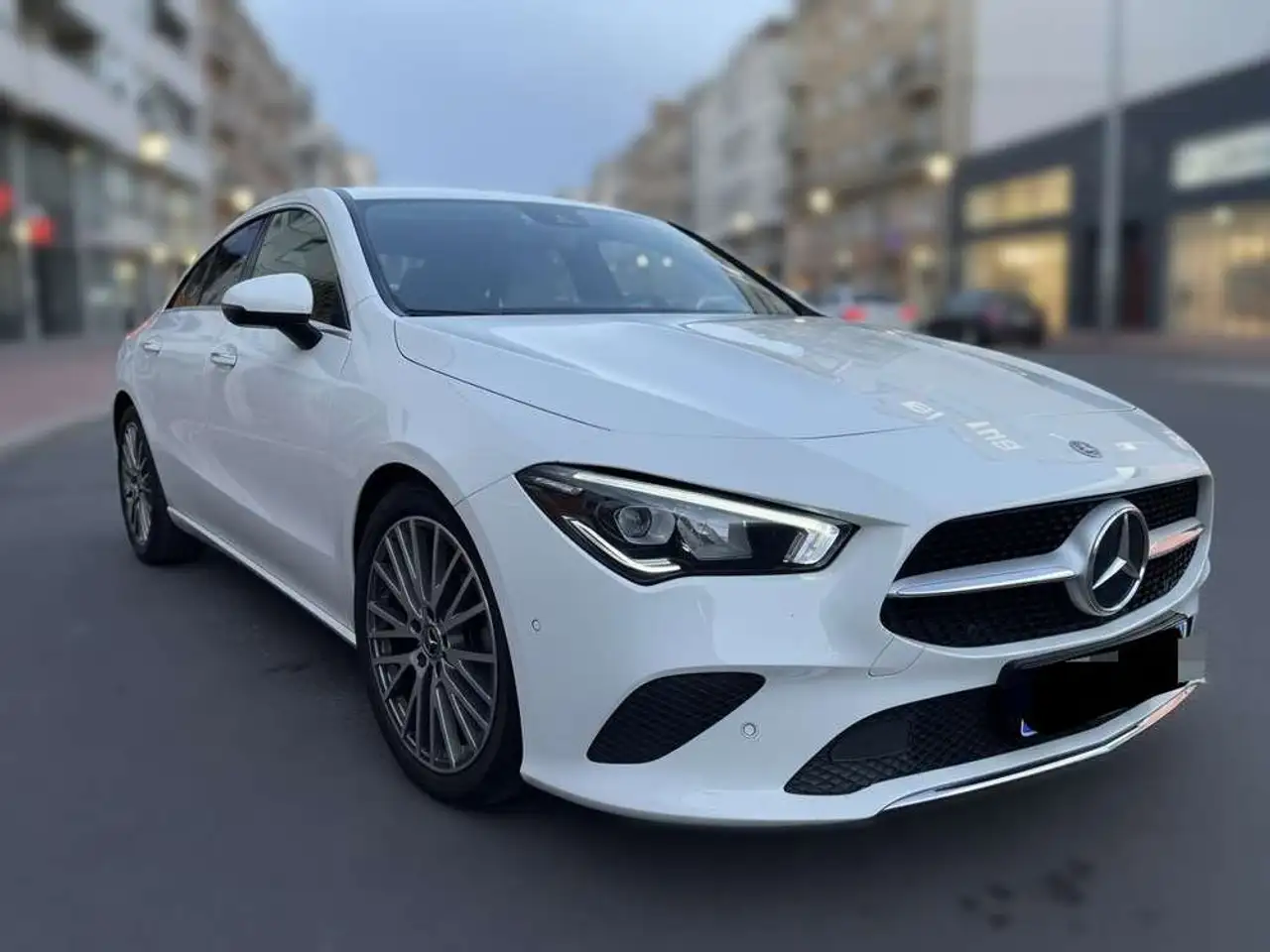 Mercedes-Benz CLA 180 Shooting Brake — photo 1 of 19