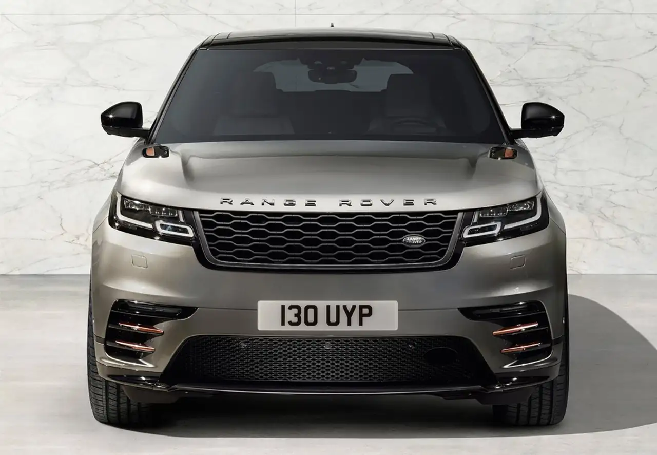 Land Rover Range Rover Velar 2.0 Si4 R-Dynamic S 4WD Aut. 250 — photo 1 of 15