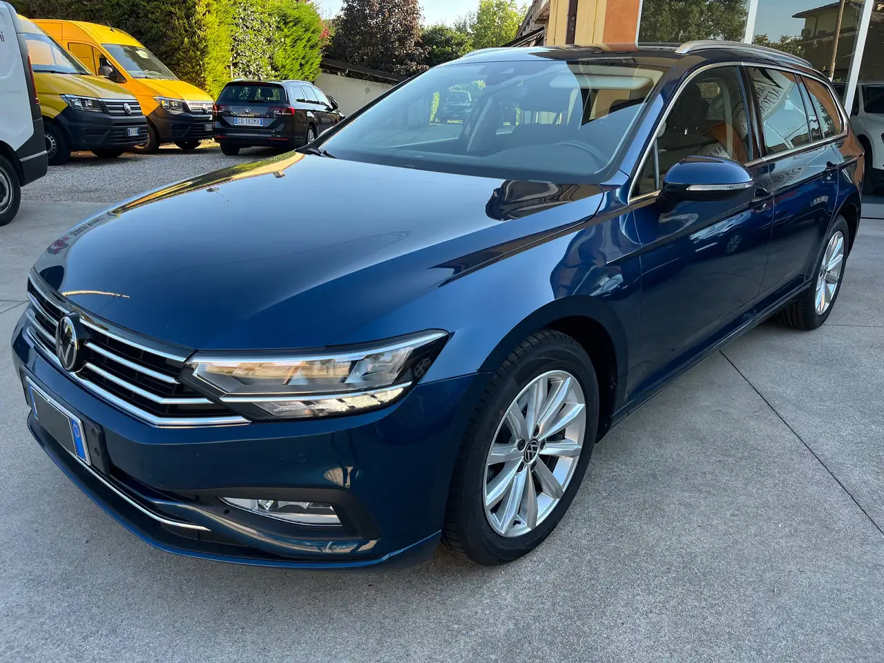 Volkswagen Passat Variant 2.0 tdi Business 150cv dsg TELECAMERA! LED! — photo 1 of 15