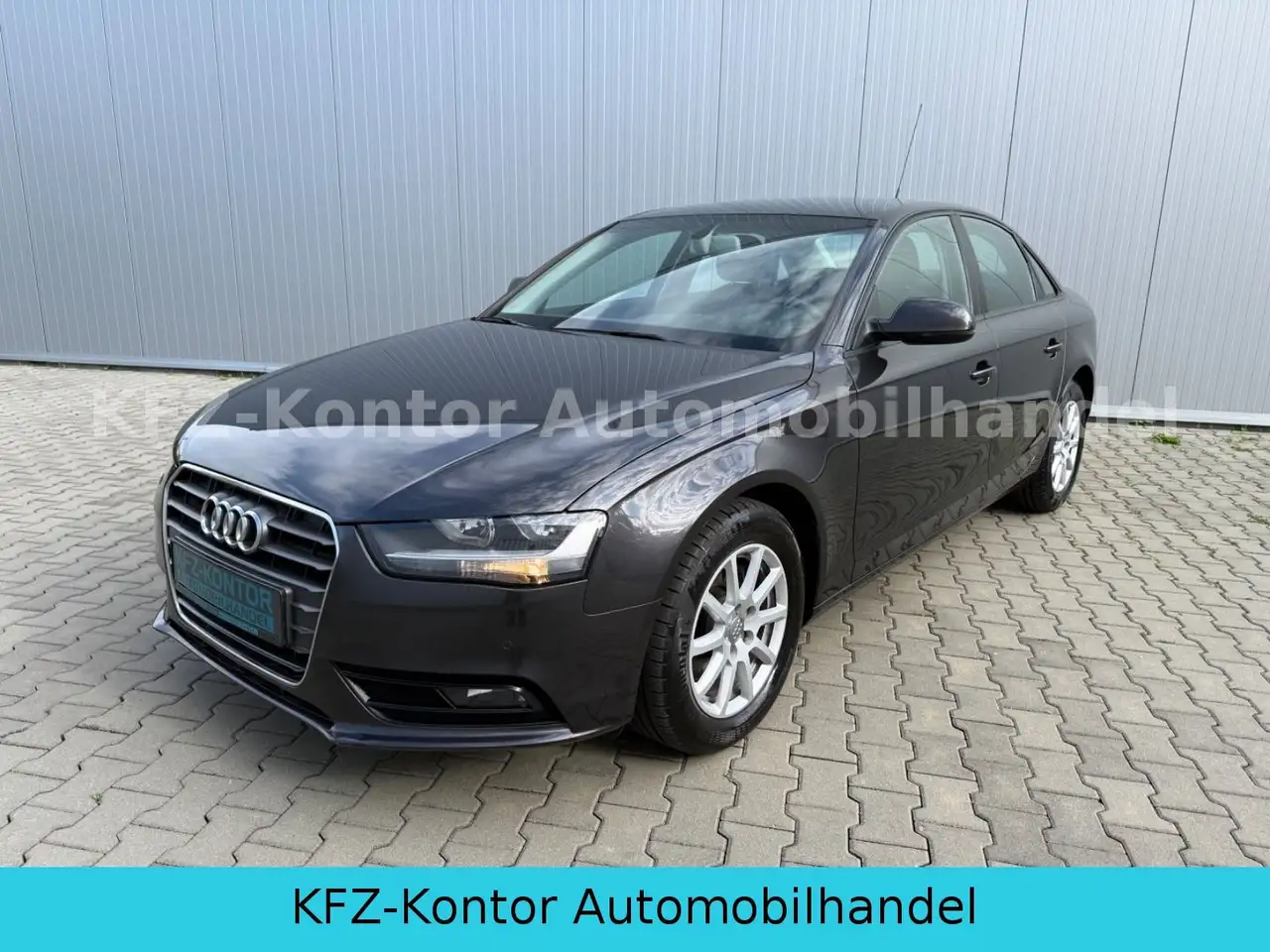 Audi A4 2.0 TDI Lim. Attraction 1. Hand — photo 1 of 19