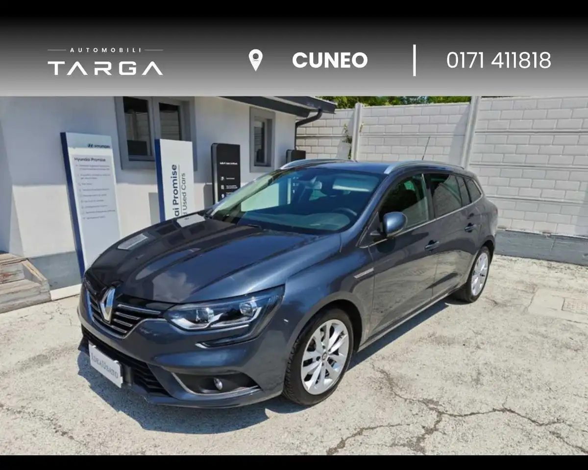 Renault Megane Sporter 1.5 Blue dCi Intens — photo 1 of 14
