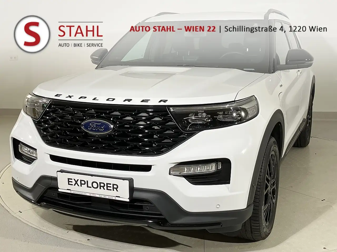 Ford Explorer 3.0 EcoBoost Plug-in-Hybrid — photo 1 of 38