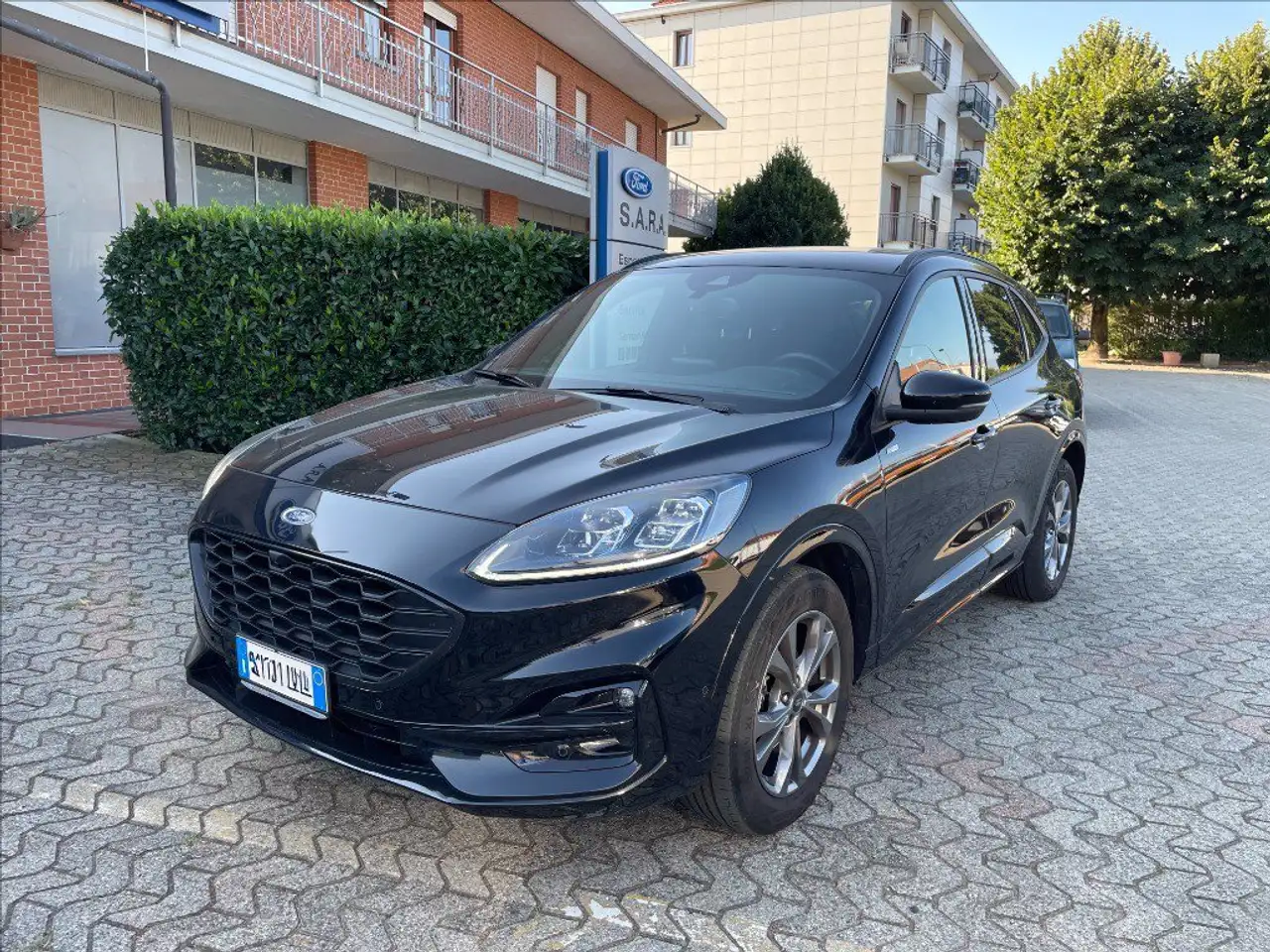 Ford Kuga 2.0 ecoblue ST-Line X awd 120cv auto — photo 1 of 12