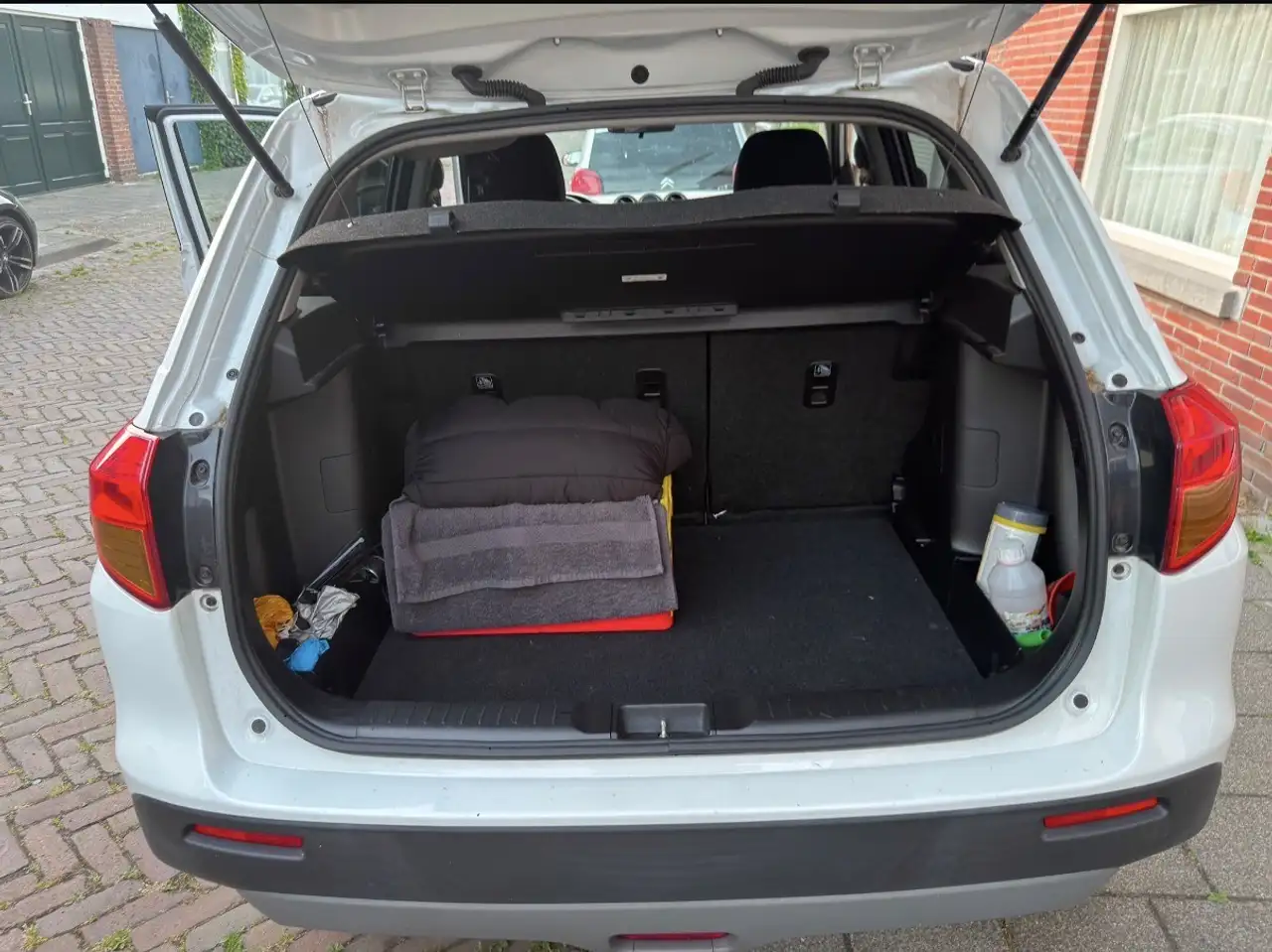 Suzuki Vitara 1.6 Comfort — photo 1 of 20