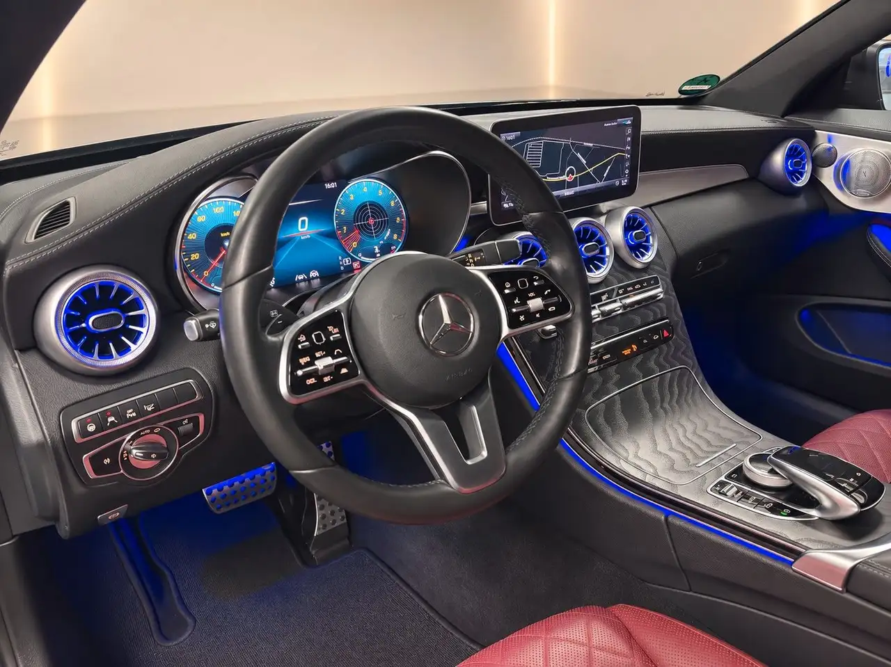 2020 Mercedes-Benz C 400 4Matic AMG Coupe Designo Luft Pano HUD 360, photograph 11