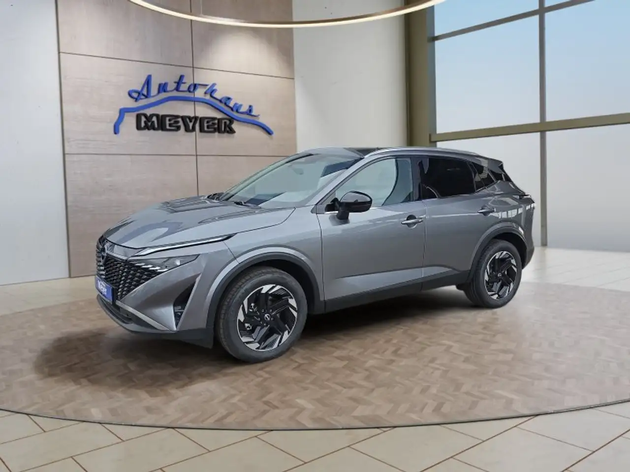 Nissan Qashqai 1,3 DIG-T Xtronic UPE=42500€! ** — photo 1 of 15