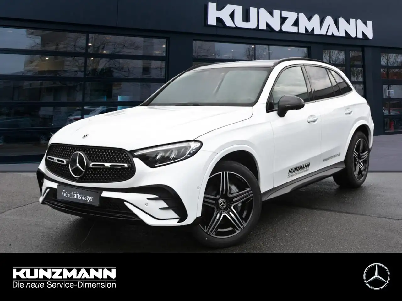Mercedes-Benz GLC 300 d 4M Edition AMG Night AHK Panorama 360° — photo 1 of 24