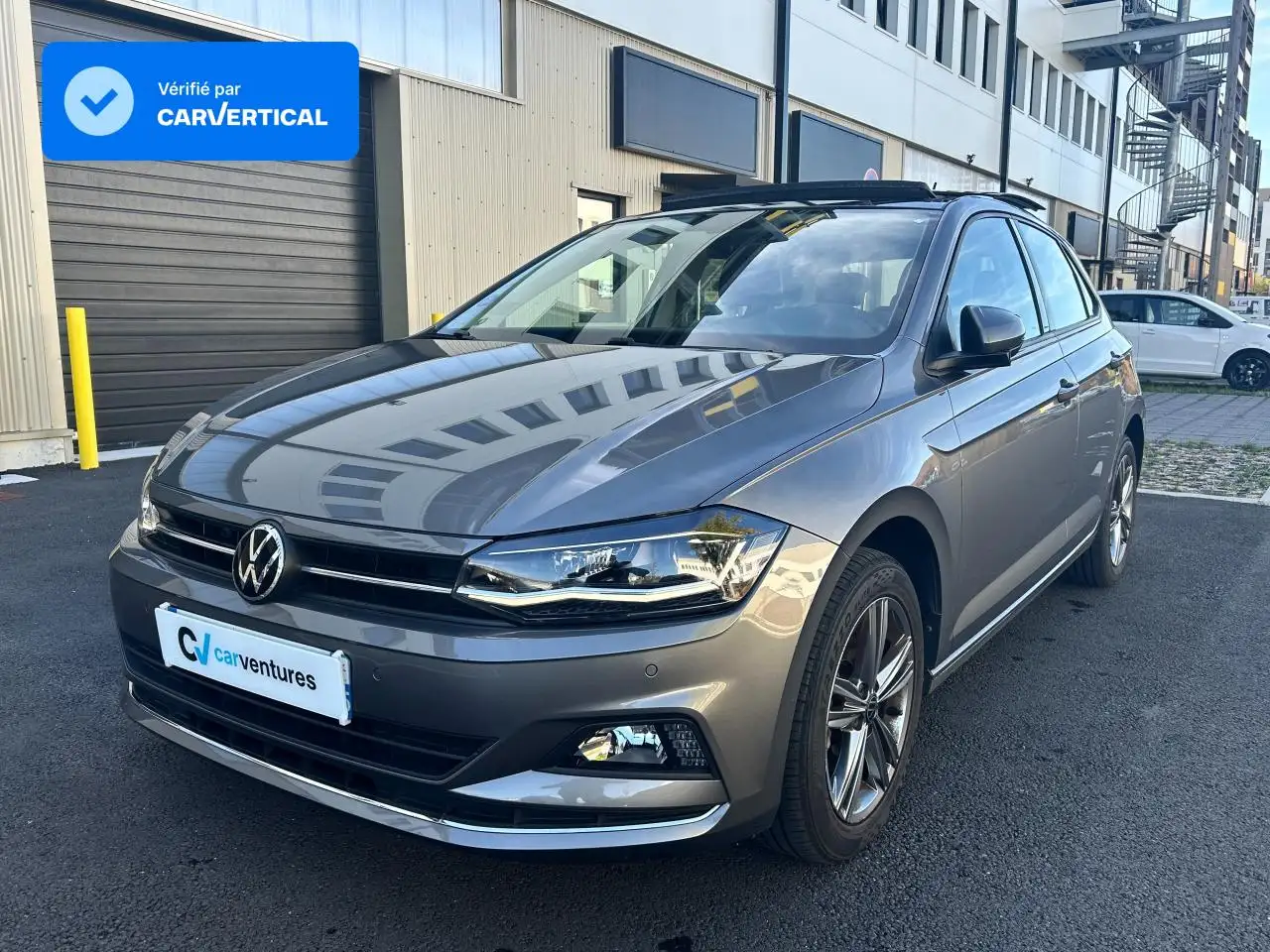 Volkswagen Polo Polo VI 1.0 TSI 110 DSG 7 CARAT- Toit ouvrant - Apple Carplay/Android Auto - Digital cockpit — photo 1 of 30