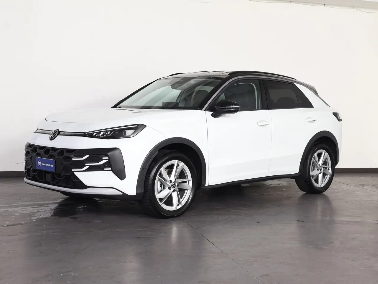 Volkswagen T-Roc 1.5 etsi life 150cv dsg — photo 1 of 20
