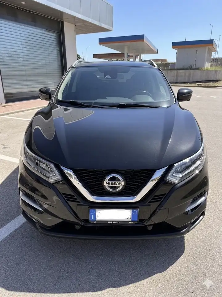 Nissan Qashqai 1.7 dci N-Connecta 4wd 150cv cvt — photo 1 of 11