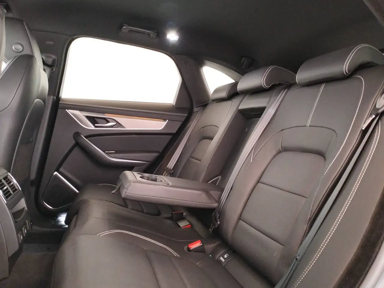 2024 Jaguar F-Pace 2.0d i4 mhev R-Dynamic S awd 163cv auto - IVA ESPOSTA, photograph 12