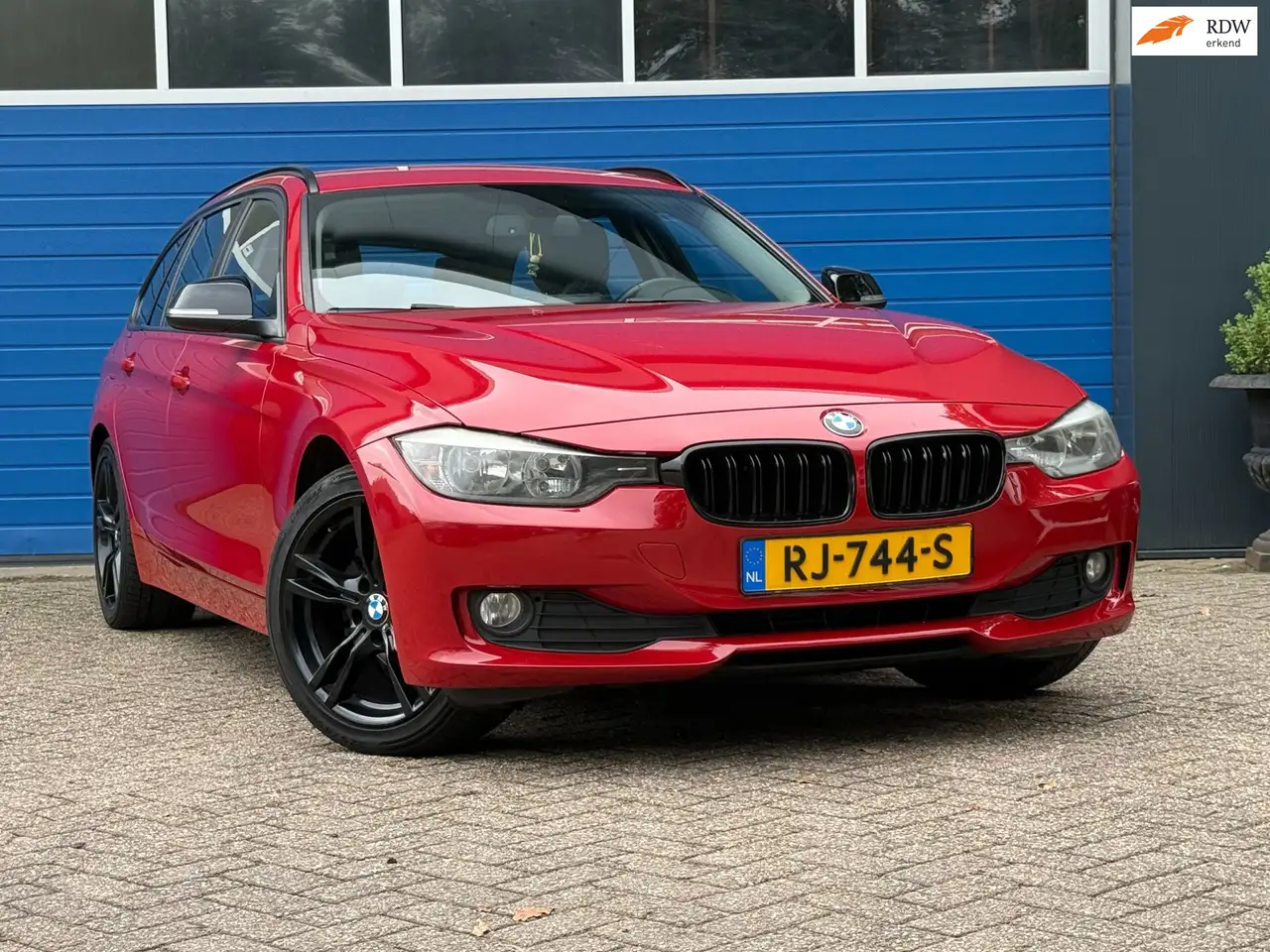 BMW 318 3-serie Touring 318d High Executive|Leder|Navi. — photo 1 of 18