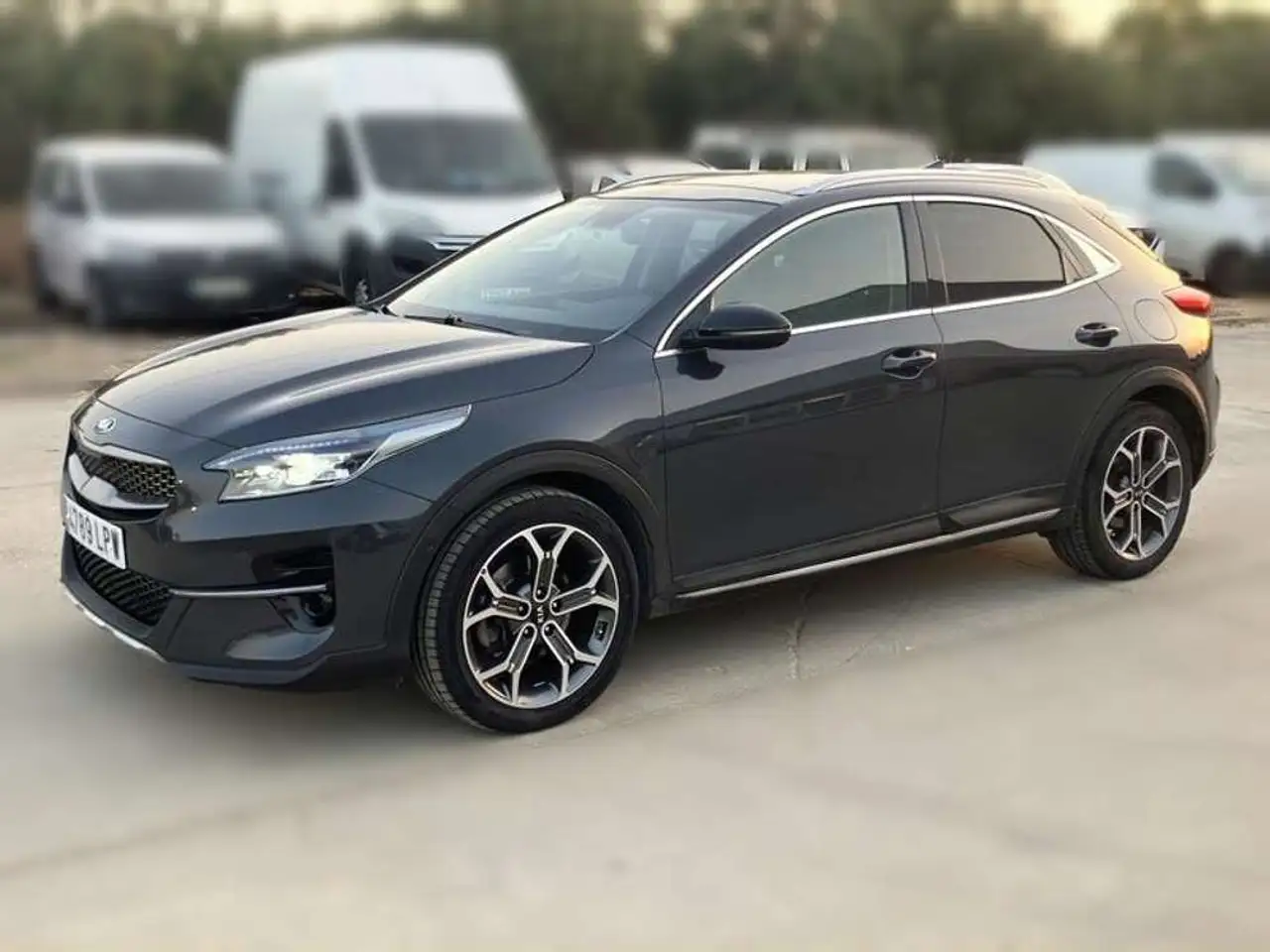 Kia XCeed 1.6 MHEV iMT Emotion 100kW 136CV — photo 1 of 27