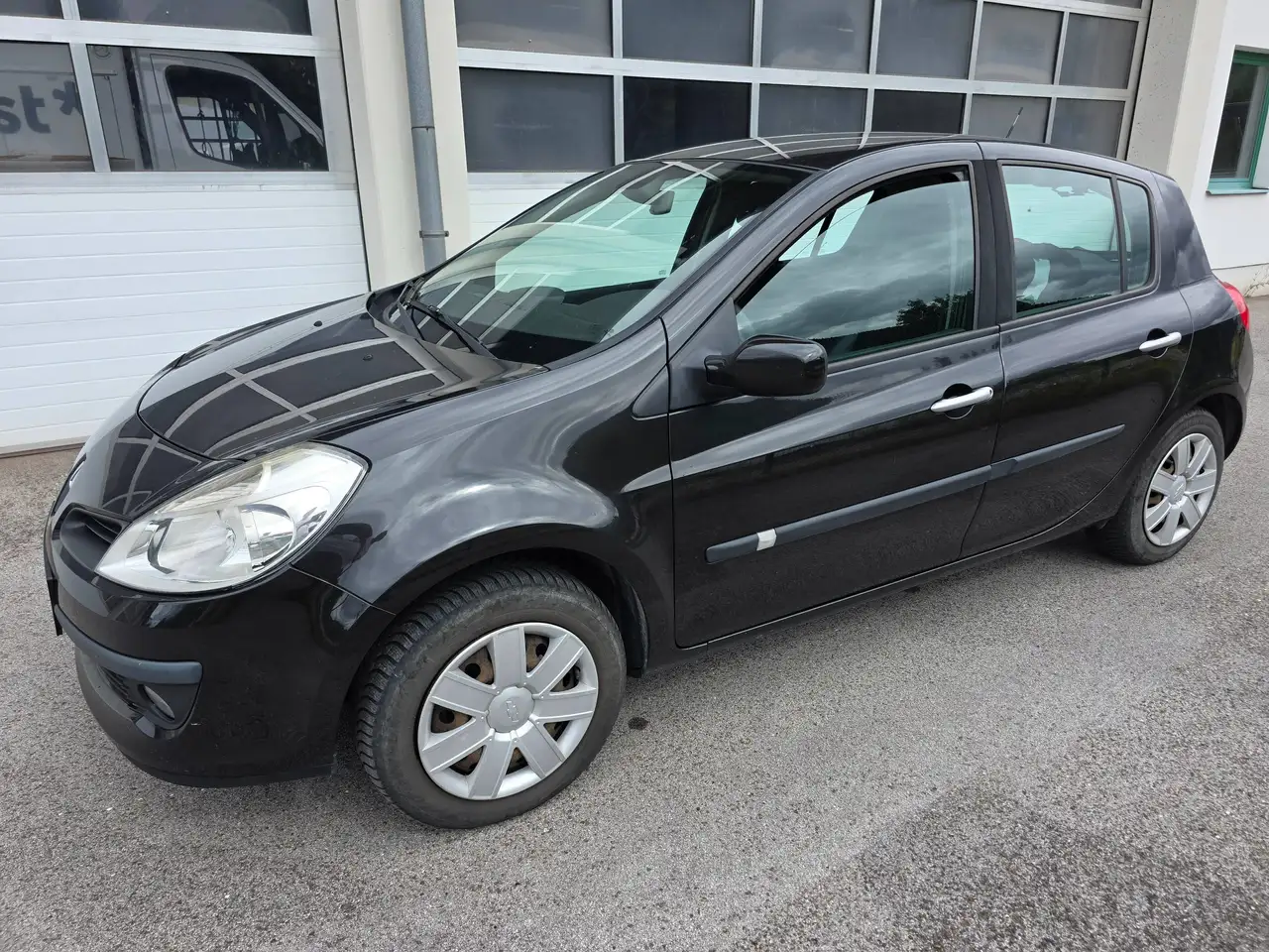 Renault Clio Clio Dynamique 1,5 dCi Dynamique — photo 1 of 7