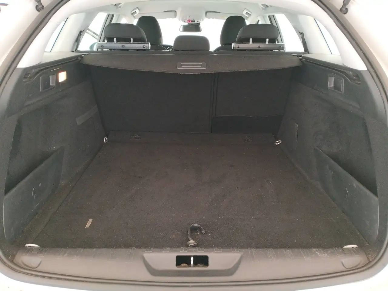 2015 Peugeot 308 SW 1.6 bluehdi s&s - NEOPATENTATI, photograph 11