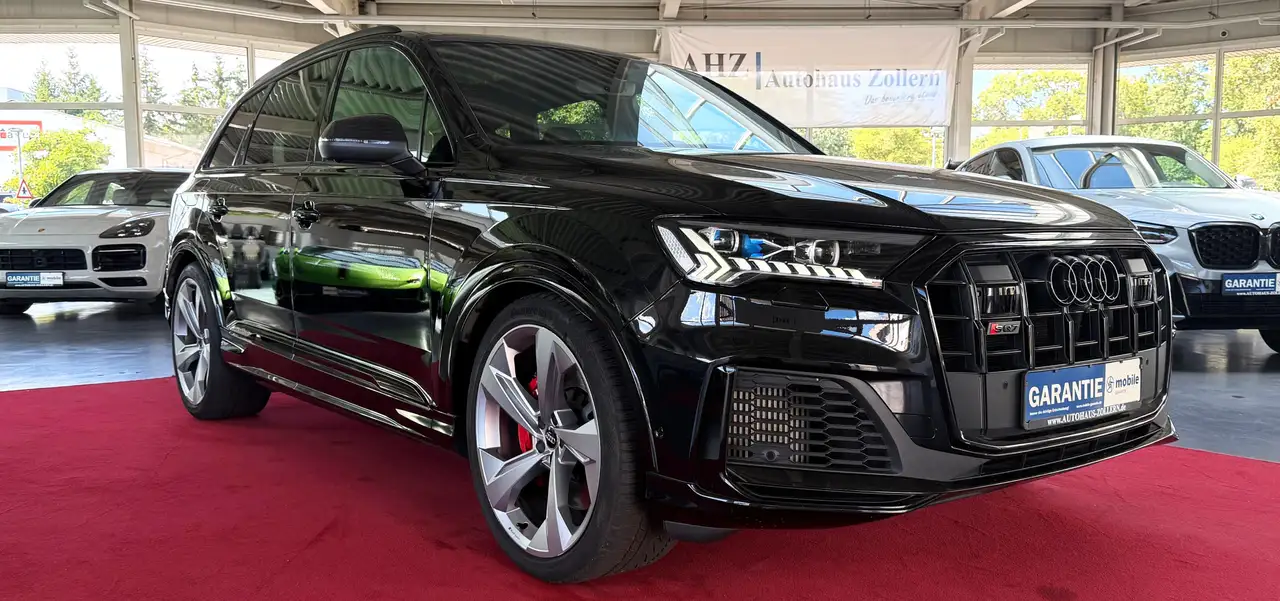 Audi SQ7 4.0 TDI quattro HUD PANO STNDHZG AHK LASER — photo 1 of 24