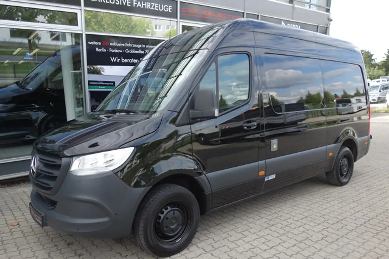 Mercedes-Benz Sprinter 316 CDI Kühlkasten L2H2 — photo 1 of 30