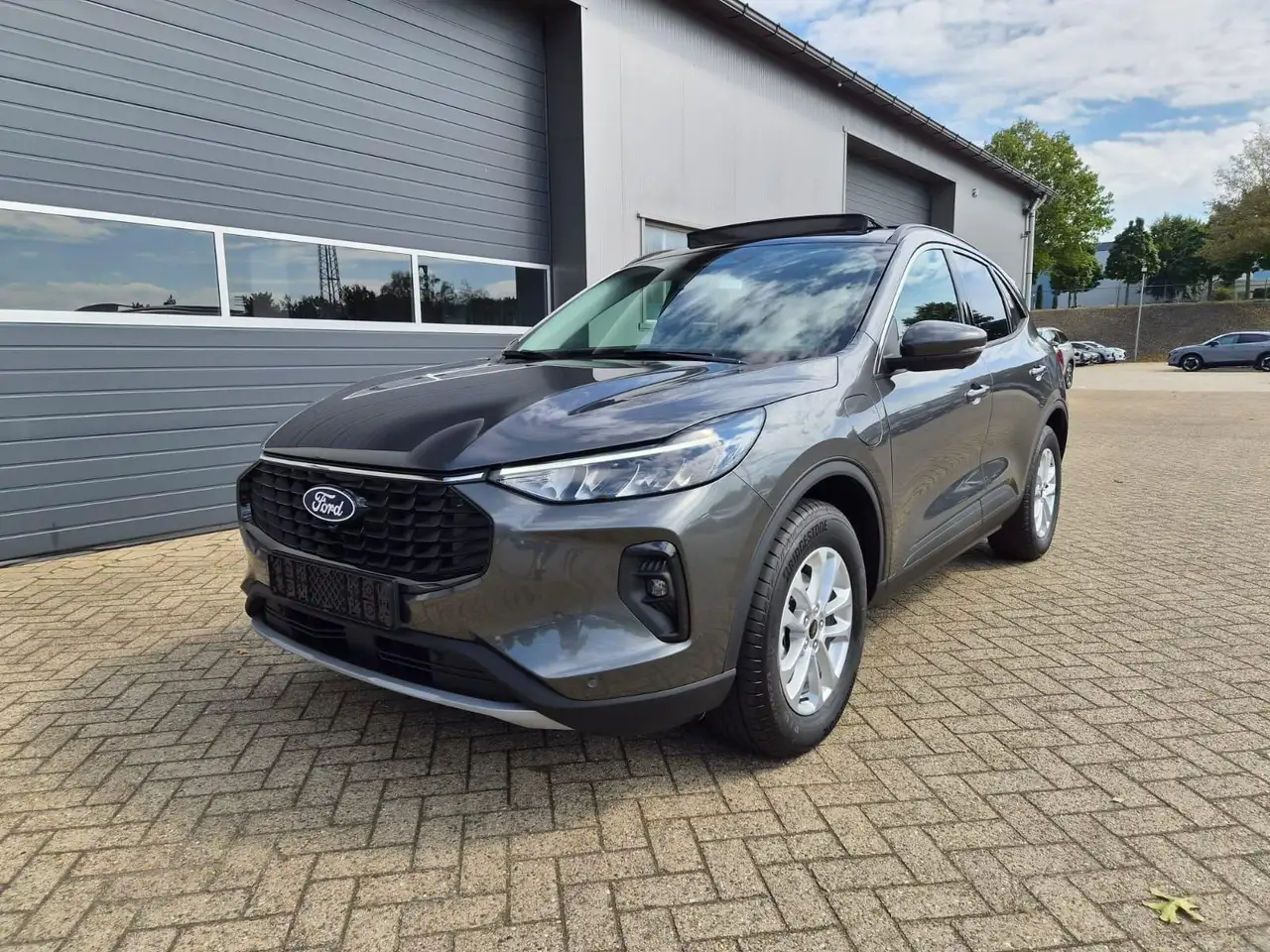 Ford Kuga Titanium 243PS PHEV Automatik elektr. PanoDach ... — photo 1 of 30