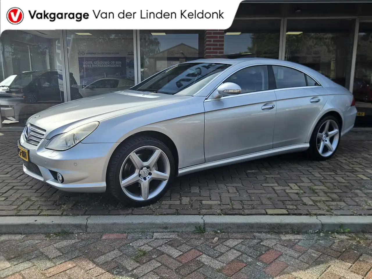 Mercedes-Benz CLS 500 VOL in opties!!! — photo 1 of 31