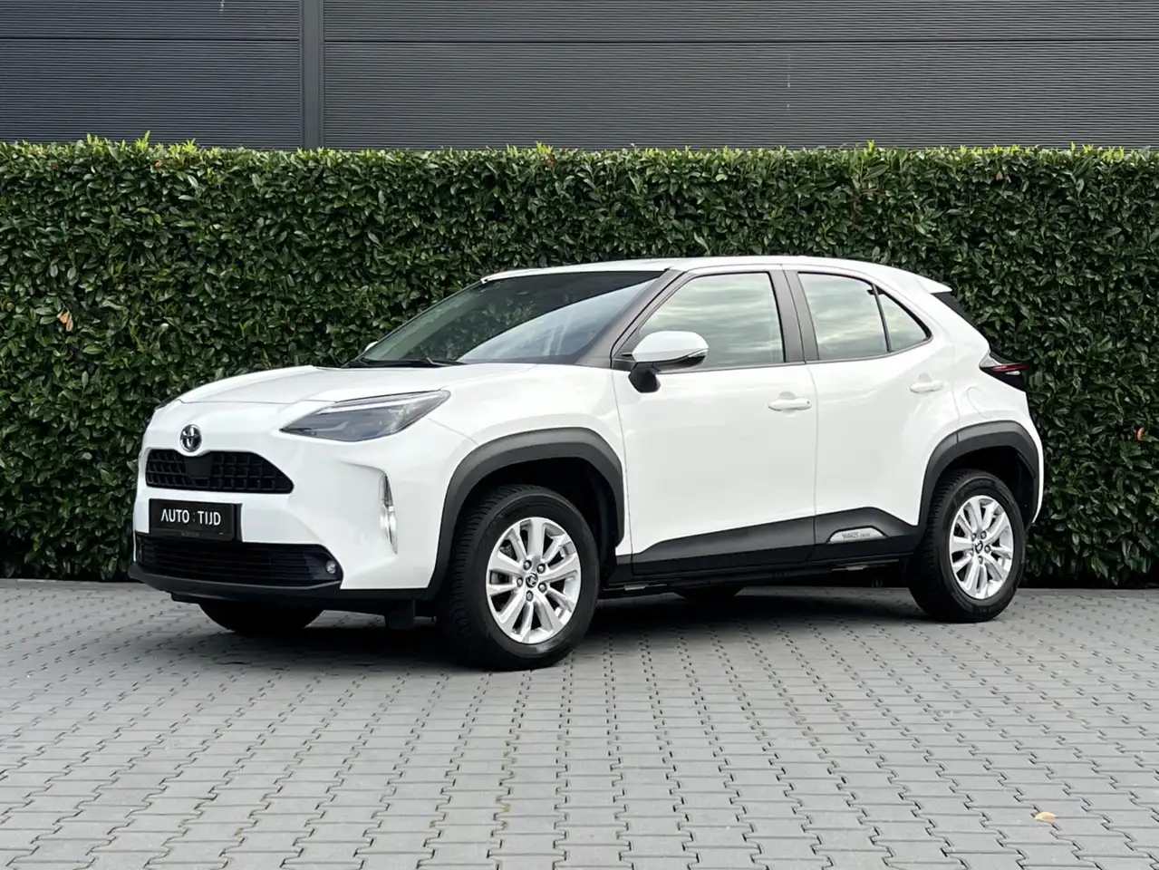 Toyota Yaris Cross 1.5 Hybrid Comfort, DEALER ONDERHOUDEN, CARPLAY, C — photo 1 of 40