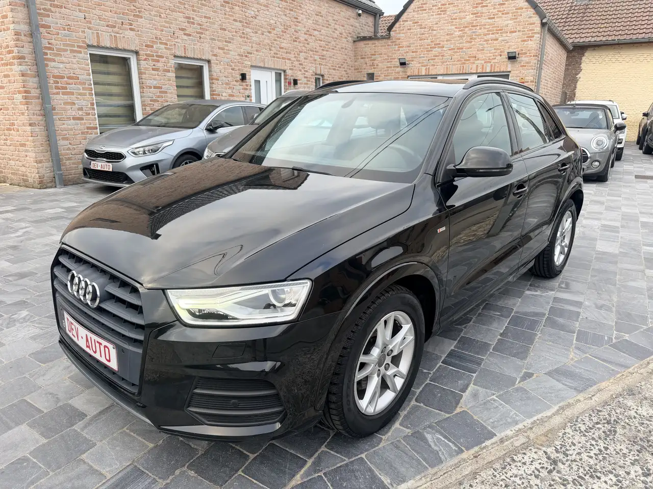 Audi Q3 Q3 2.0 TDi Quattro*full S line*garantie 12mois* — photo 1 of 15