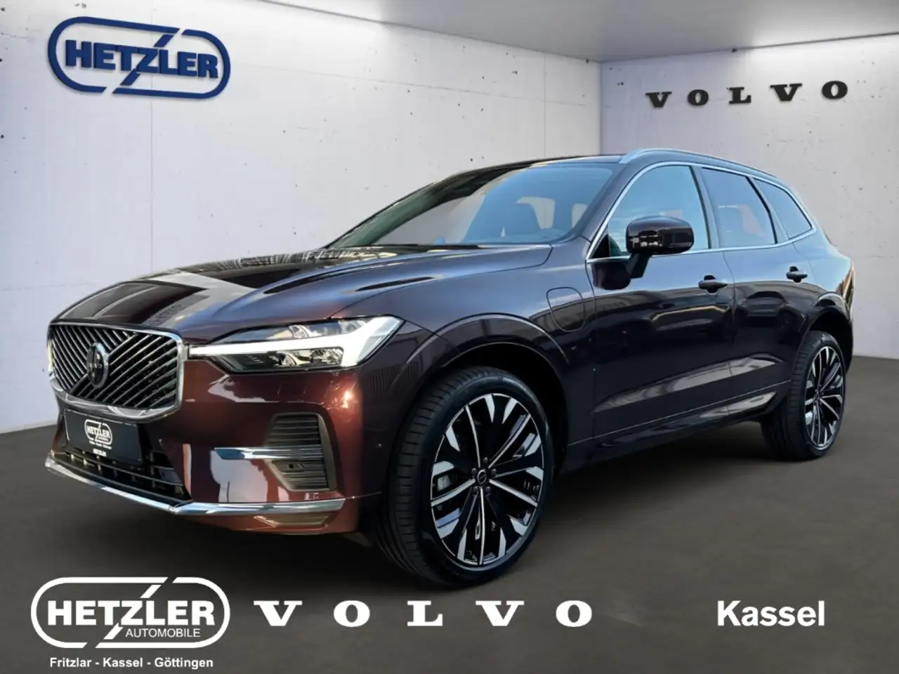 Volvo XC60 T6 Ultra Bright Recharge Plug-In Hybrid AWD HUD AD — photo 1 of 21