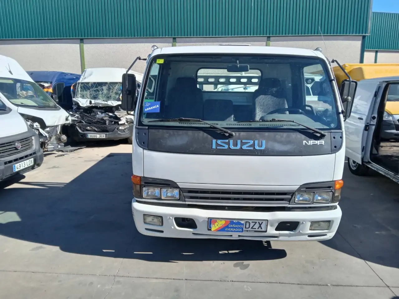 Isuzu Serie N NPR 77 GL Doble Rueda (2765mm) — photo 1 of 10