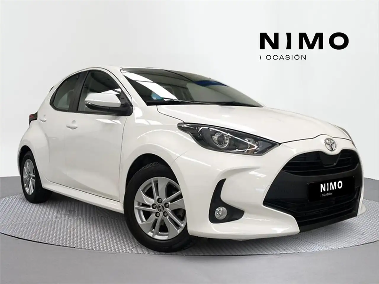 Toyota Yaris 125 S-Edition — photo 1 of 15