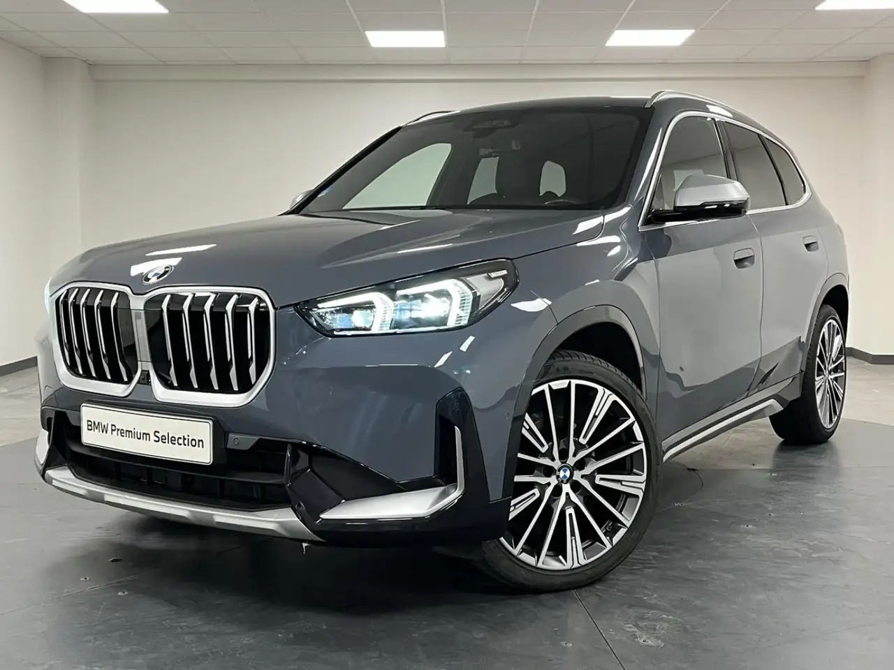 BMW X1 sDrive18i 136ch xLine — photo 1 of 20
