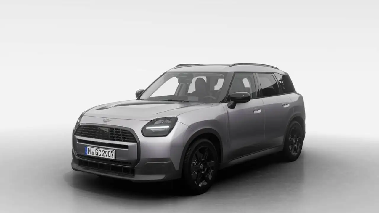 MINI One Countryman 1.5 One — photo 1 of 15