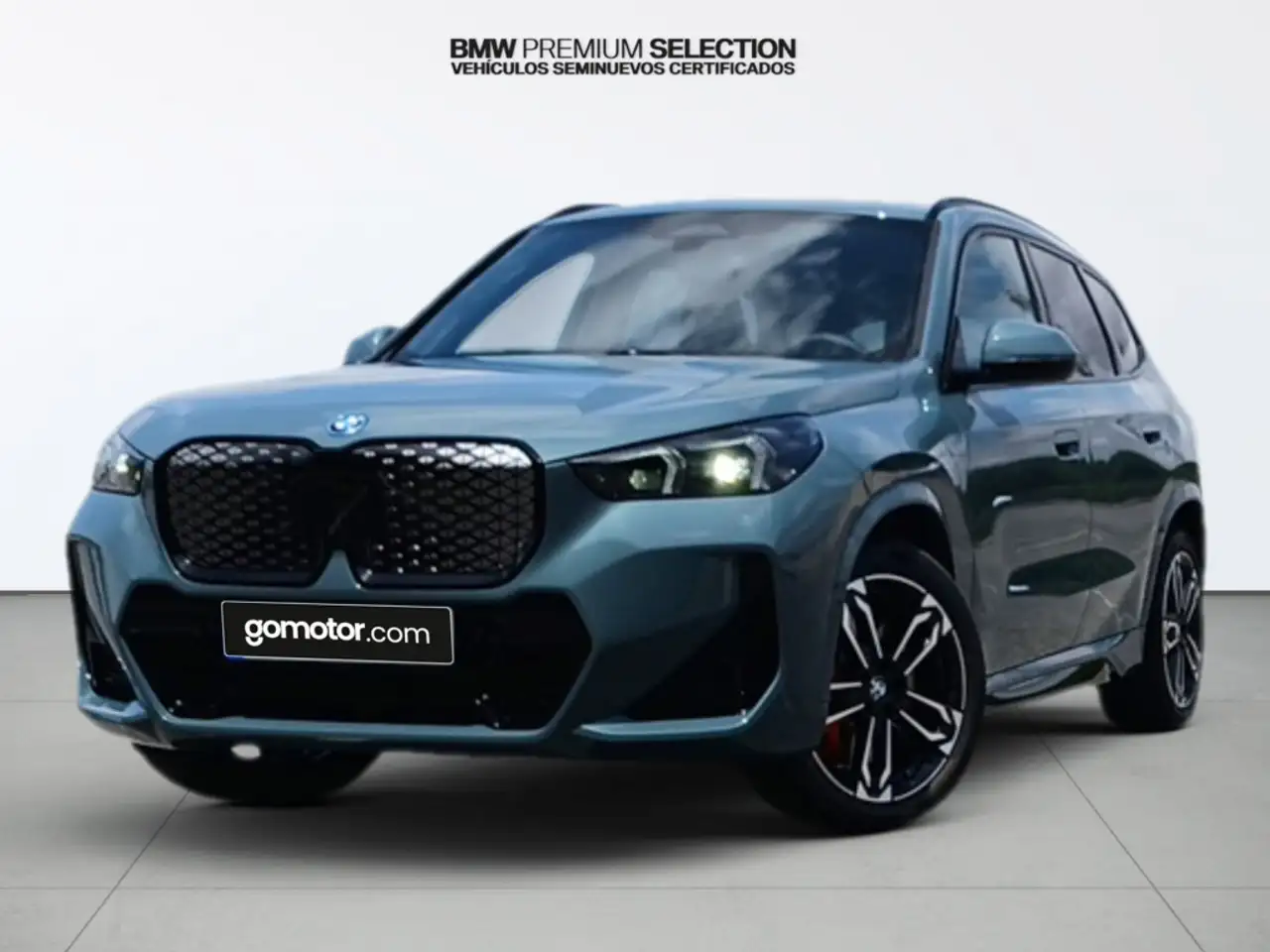 BMW iX1 eDrive20 — photo 1 of 15