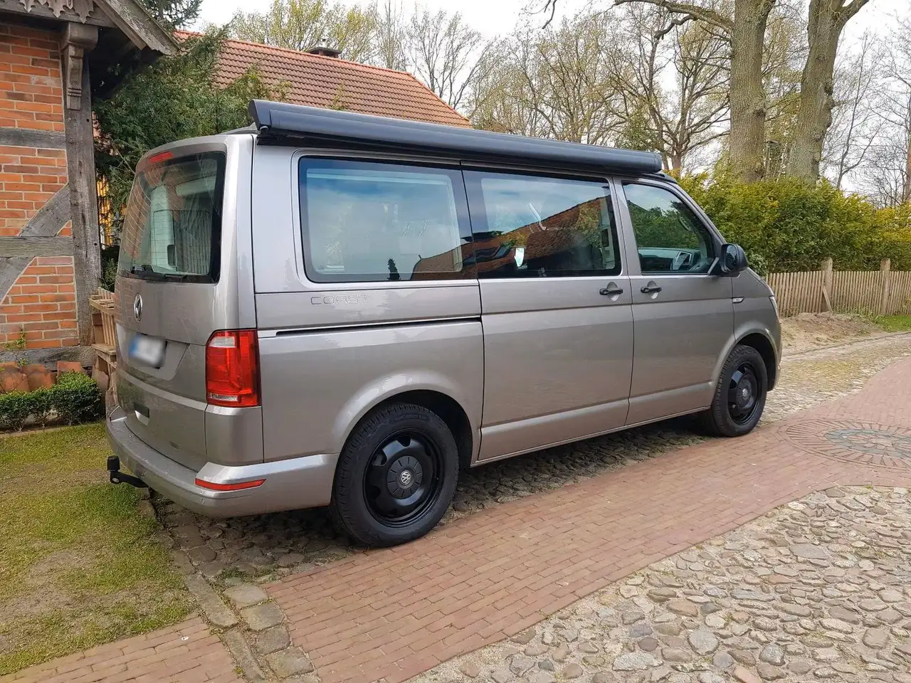 Volkswagen T6 California COAST — photo 1 of 14