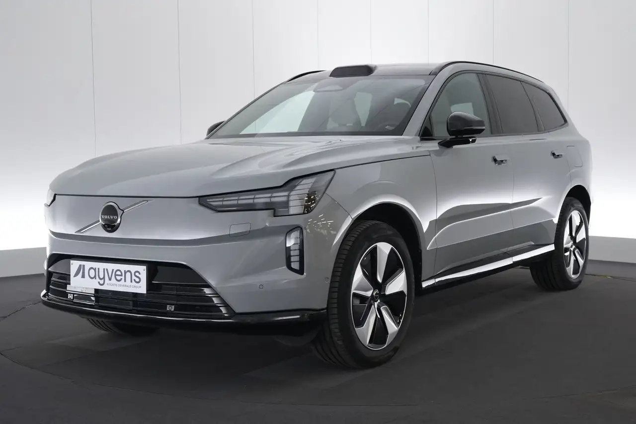 Volvo XC60 D4 AWD 111 kWh Twin Motor Plus 7Pl. LEDER/CUIR LED — photo 1 of 37