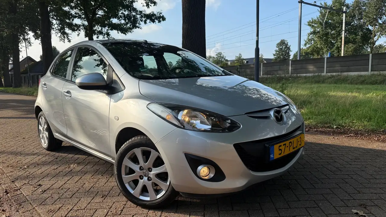 Mazda 2 1.3 TS Plus 2011 Nieuwe Apk Nette Auto — photo 1 of 25