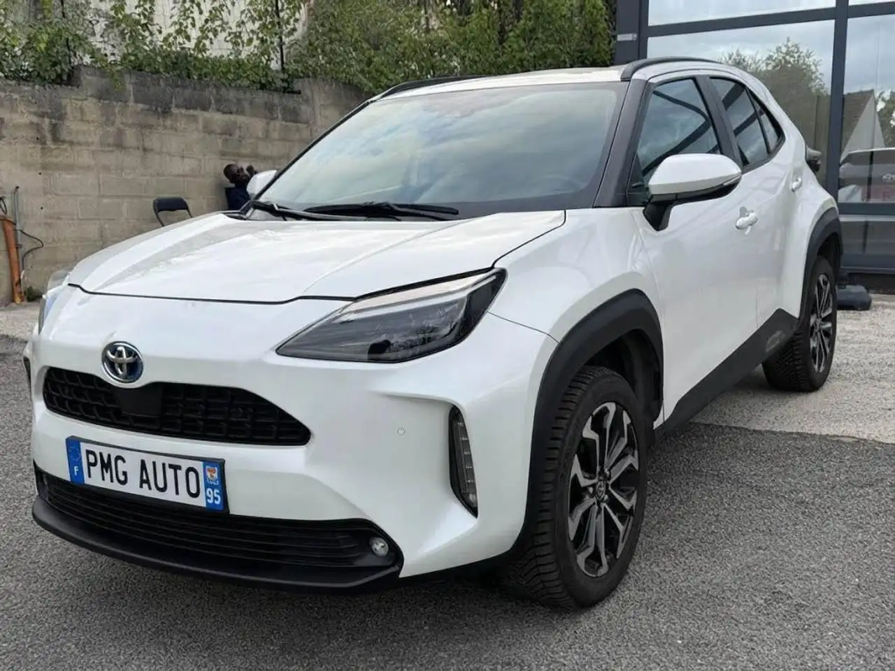 Toyota Yaris Cross Yaris Cross Hybrid 116h - BV CVT (MY22) Design PHASE 1 — photo 1 of 13