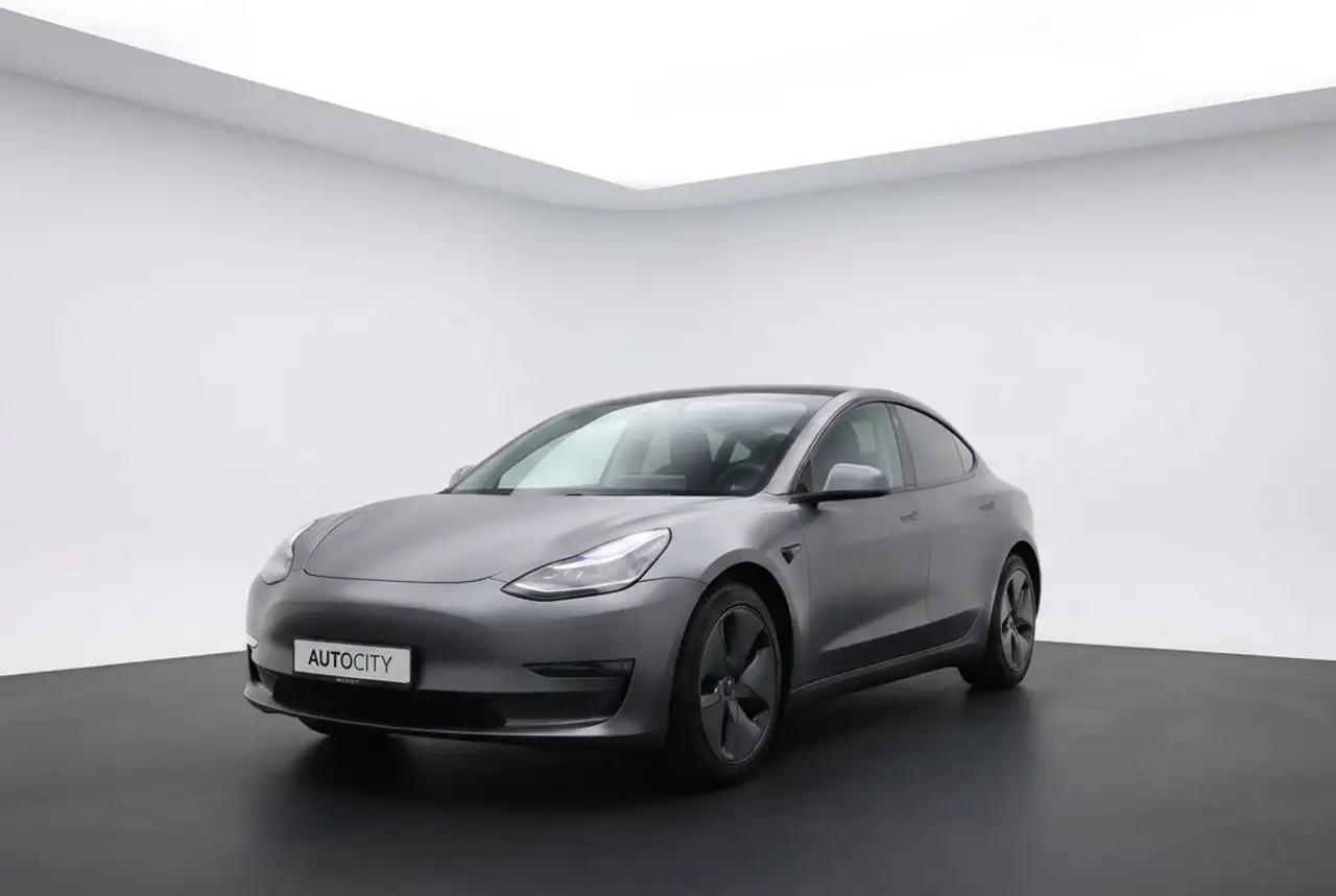 Tesla Model 3 Standard Range Plus RWD 60kWh Performance Look | H — photo 1 of 19