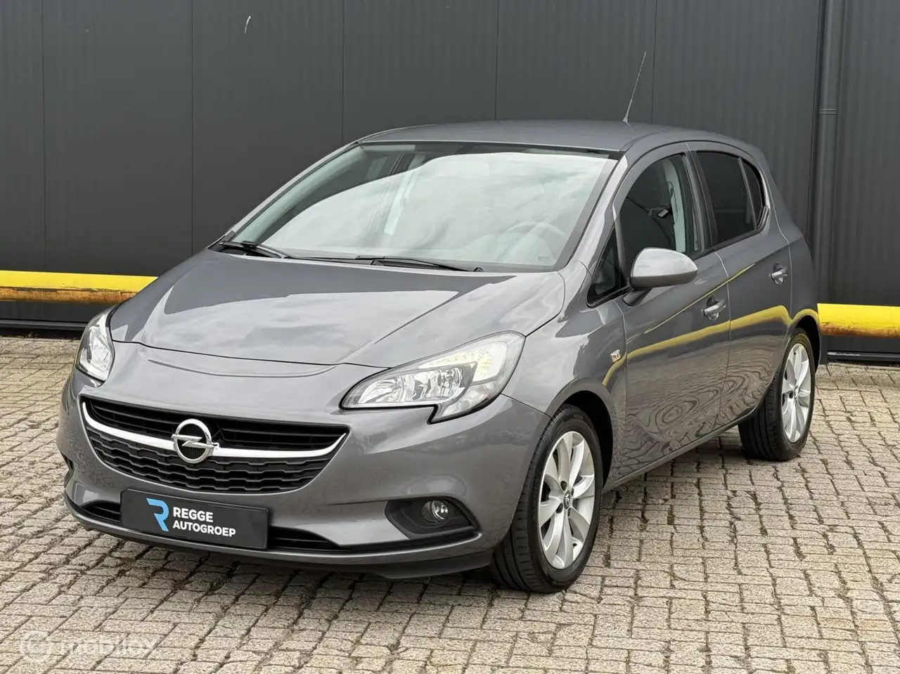 Opel Corsa 1.4 Edition CARPLAY | PDC | LM VELGEN — photo 1 of 22