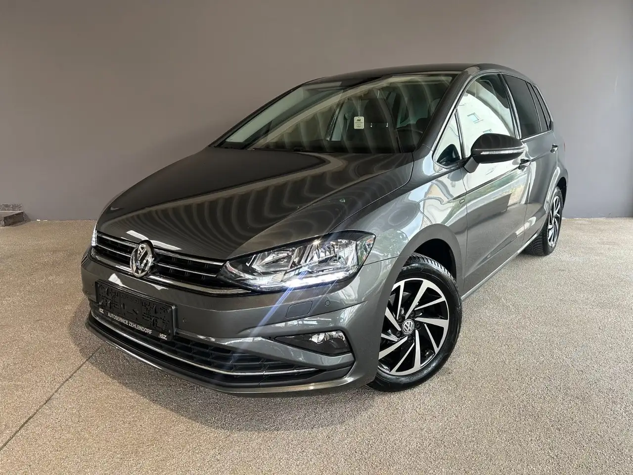 Volkswagen Golf Sportsvan VII Join/Klima/DSG/Navi/SHZ/116PS — photo 1 of 15