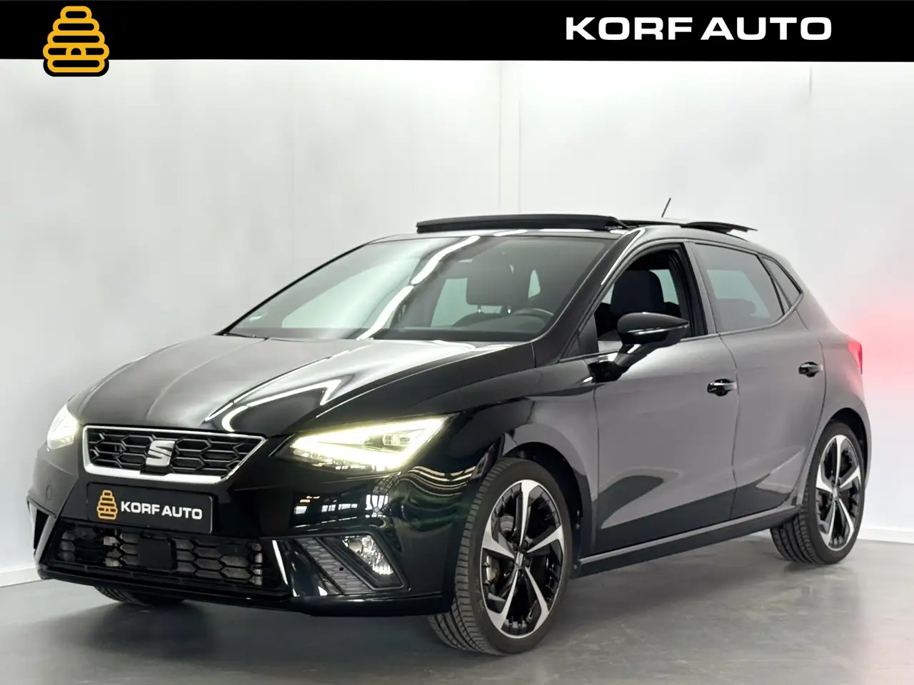 SEAT Ibiza 1.0 EcoTSI FR | Pano | Camera | Keyless — photo 1 of 36