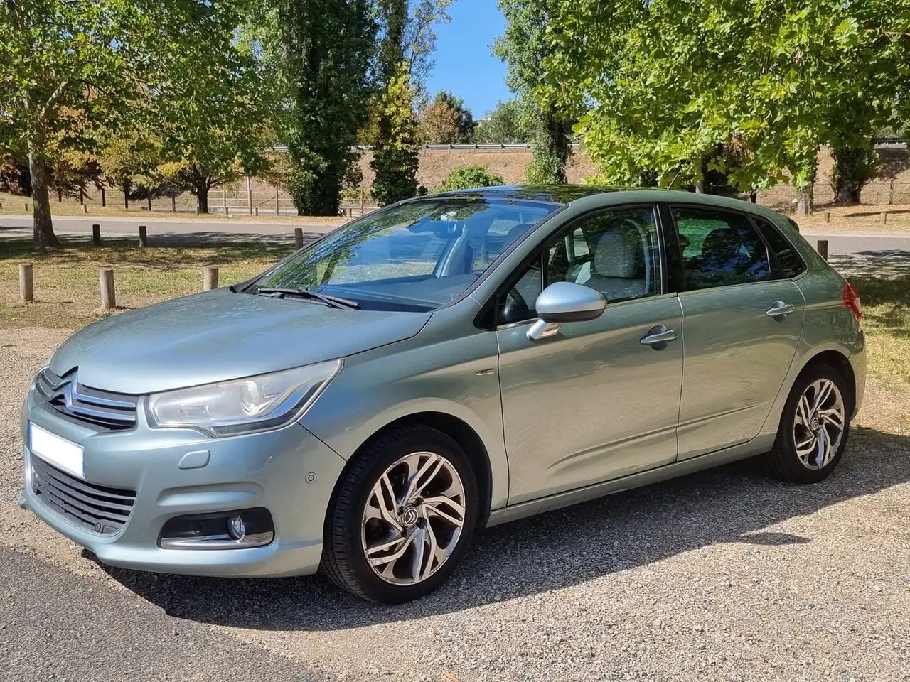 Citroen C4 1.6 E-HDI 110 FAP EXCLUSIVE + BMP6 5P — photo 1 of 13
