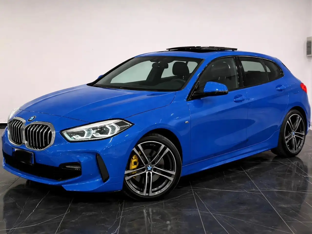 BMW 116 Serie 1 F40116d Sport auto — photo 1 of 7
