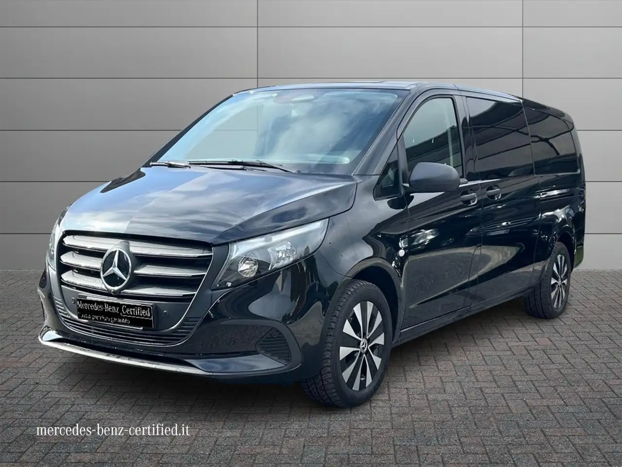 Mercedes-Benz Vito tourer 114 cdi extralong Pro 9G-tronic — photo 1 of 15