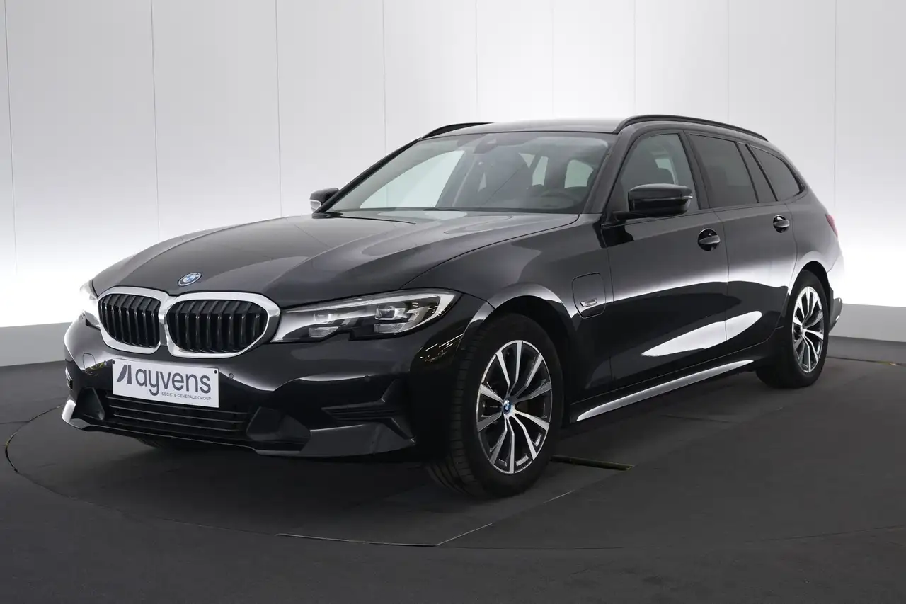 BMW 320 3 Touring 320e PHEV Business+ LEDER/CUIR LED GPS P — photo 1 of 15