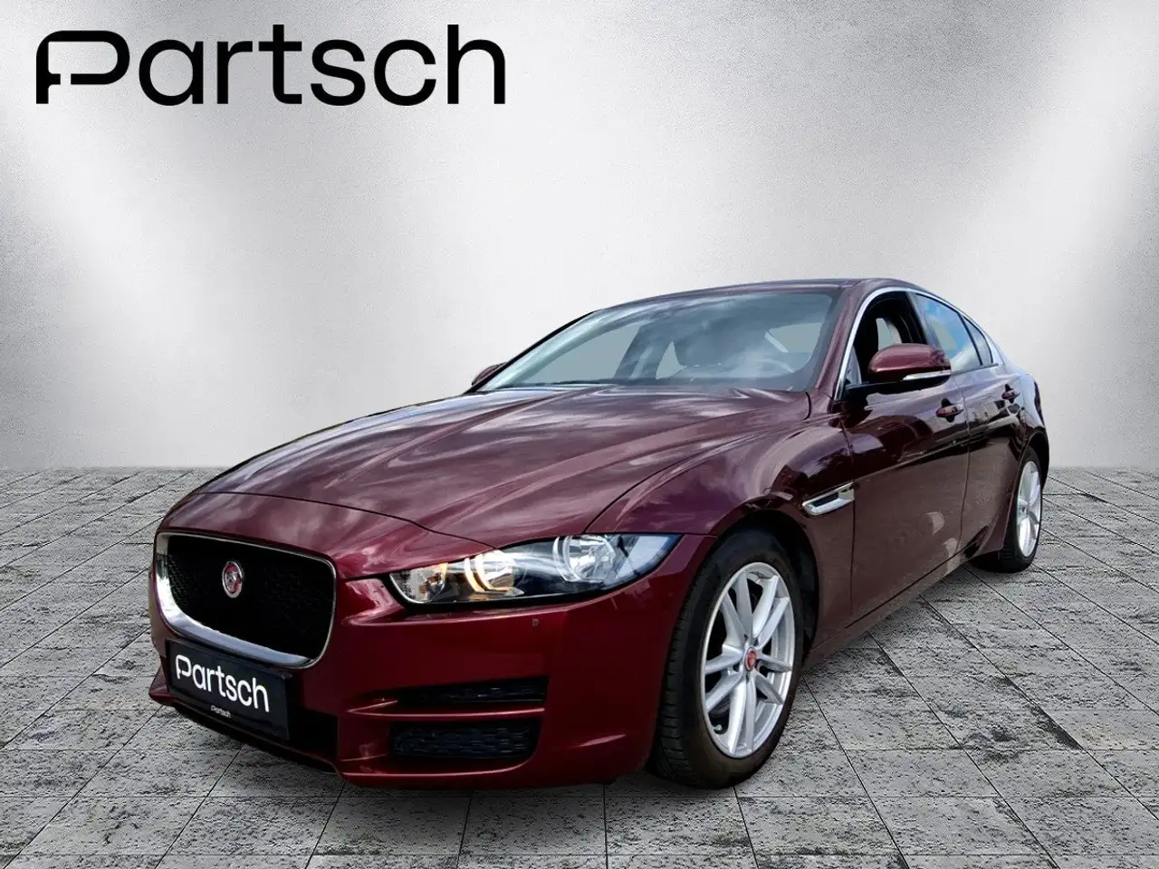 Jaguar XE E-Performance Pure — photo 1 of 8