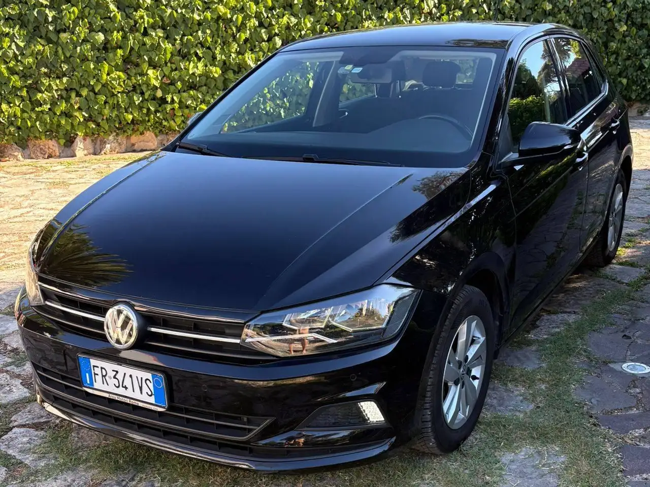 Volkswagen Polo Polo VI 2017 5p 1.0 tgi Comfortline 90cv — photo 1 of 5