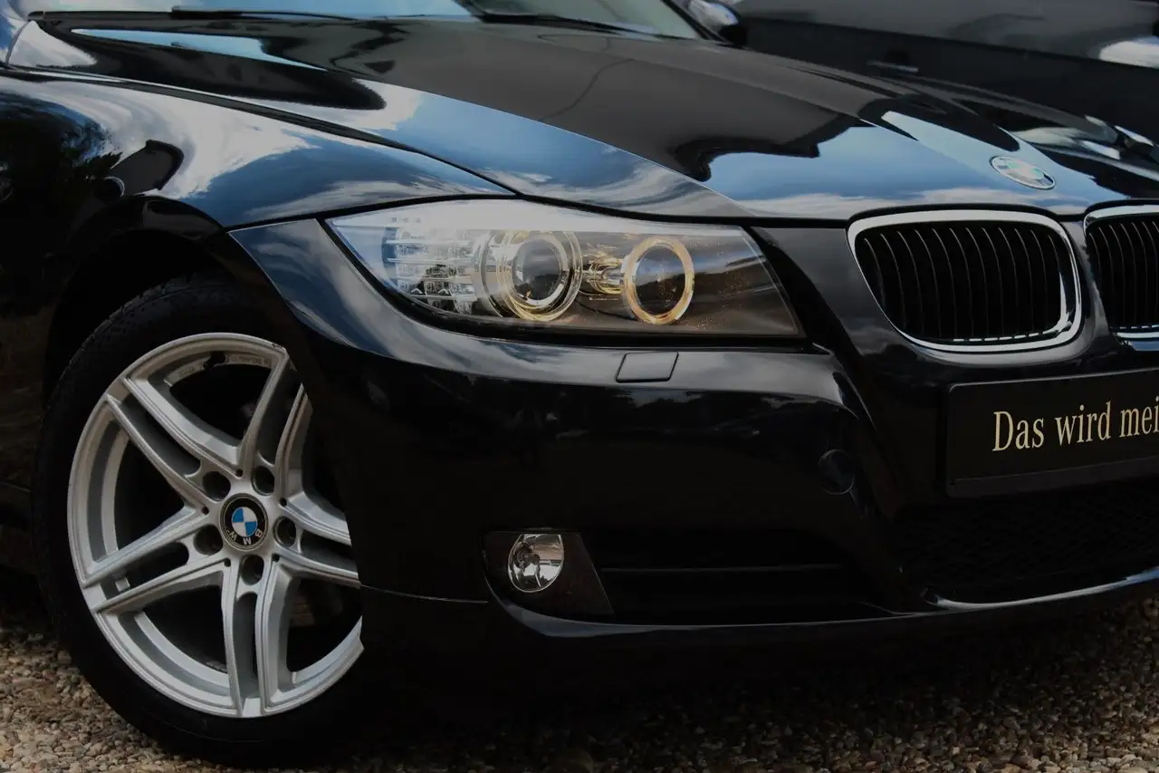 2011 BMW 318 i AUT SPORTLINE KLIMA SIZTHEIZUNG XENON PDC, photograph 11