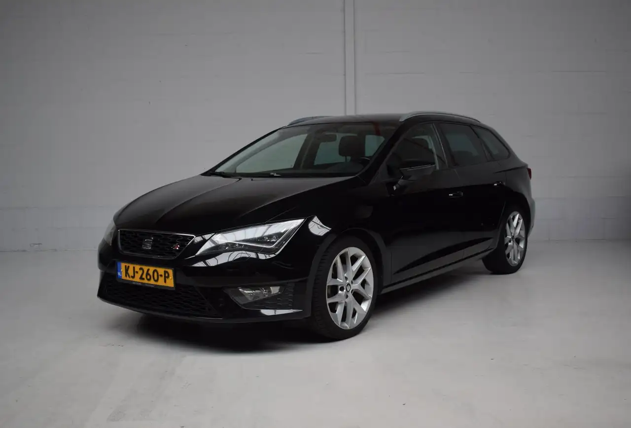 SEAT Leon ST 1.4 TSI ACT FR Dynamic 150PK DSG ORG.NED / SFEE — photo 1 of 2